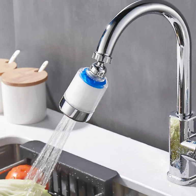 360° drehbarer Wasserhahnkopf mit Spritzschutz – Sprühaufsatz für die Küchenspüle