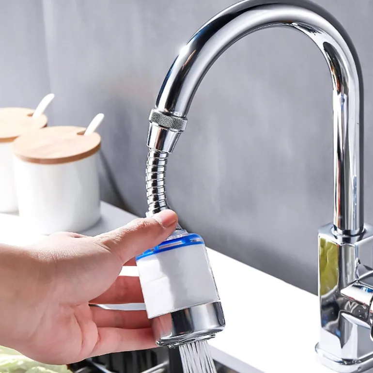 360° drehbarer Wasserhahnkopf mit Spritzschutz – Sprühaufsatz für die Küchenspüle