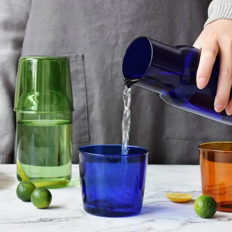 550 ml Wasserkaraffe mit Glas-Set für den Nachttisch – Blau, Bernstein, Blaugrün, Grau