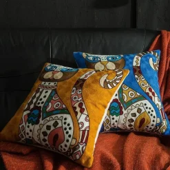 Abstrakter Weihnachtskissenbezug - Sofadekor im Picasso-Stil