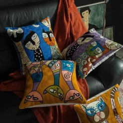 Abstrakter Weihnachtskissenbezug - Sofadekor im Picasso-Stil