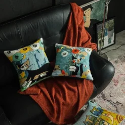 Abstrakter Weihnachtskissenbezug - Sofadekor im Picasso-Stil