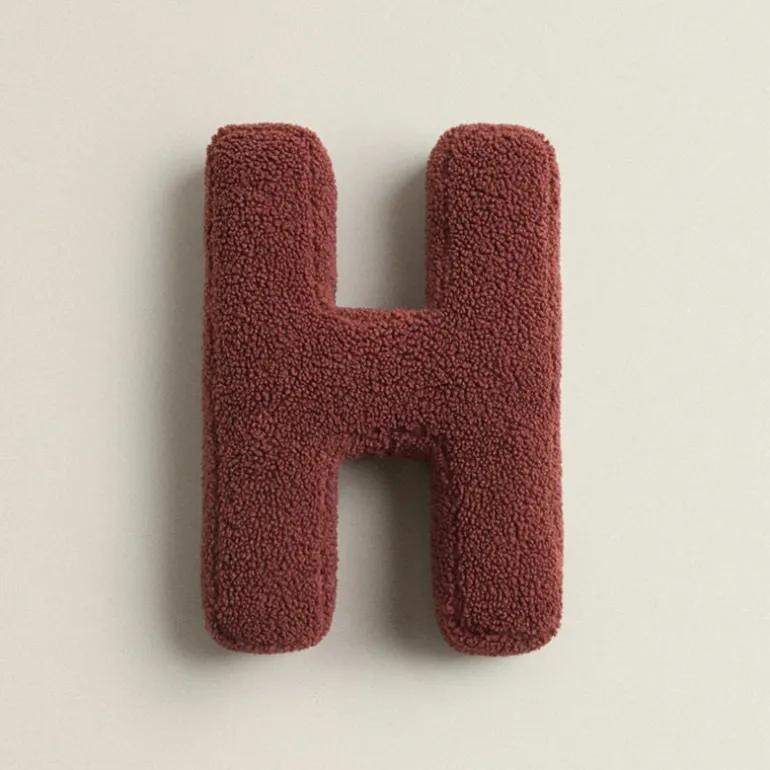 Alphora Alphabet Letter Fleece Pillow – Cozy Decorative A-Z Cushions