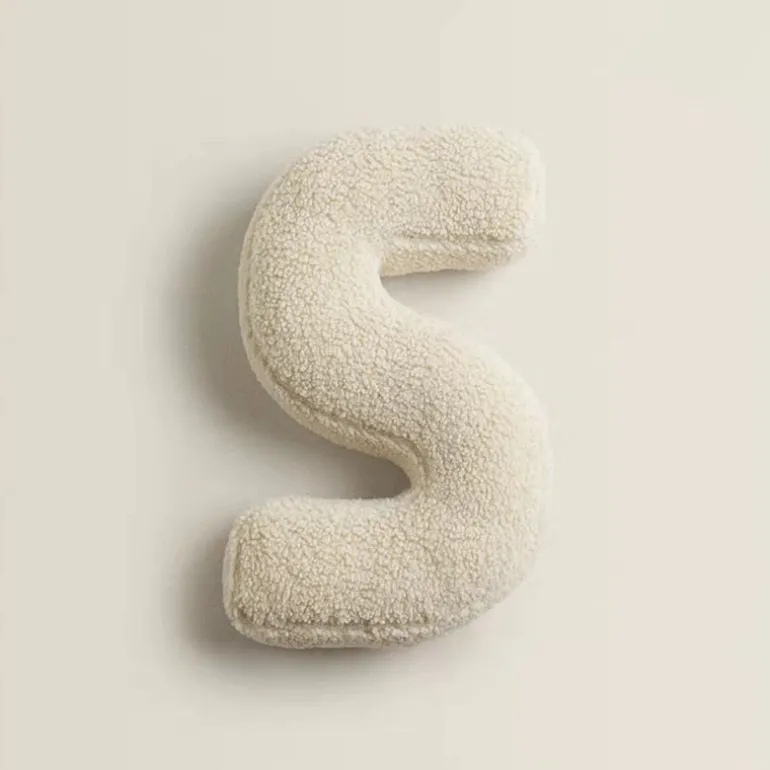 Alphora Alphabet Letter Fleece Pillow – Cozy Decorative A-Z Cushions