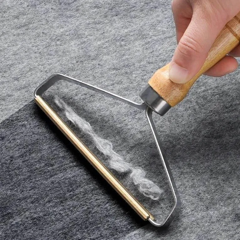 Anti-Bristle Pet Brush - Tangle-Free Grooming Tool