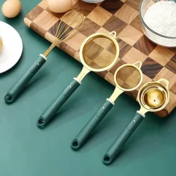 Antihaftbeschichtete Backutensilien – Küchenutensilien mit mattierter Textur