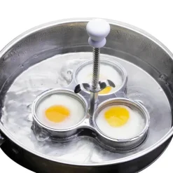 Antihaftbeschichteter Eierkocher aus Edelstahl. Müheloses Pochieren von Eiern