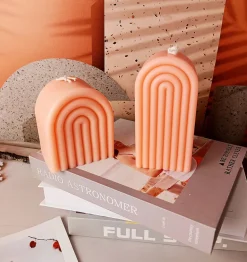 Aromara Arched Soy Scented Candle – Freesia, Rose & Wild Bluebell