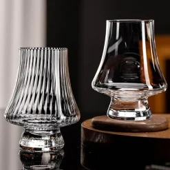 Astoria konisches Trinkglas – elegantes Barzubehör für Cocktails und Getränke