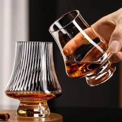 Astoria konisches Trinkglas – elegantes Barzubehör für Cocktails und Getränke