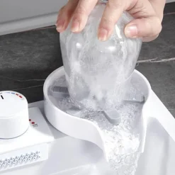 Aufsatzspüle aus Edelstahl mit Wasserfall-Design – elegantes weißes Design