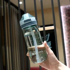 Auslaufsichere Wasserflasche – Easy Lock Design