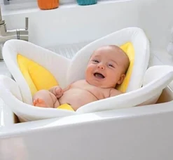 Babybadewanne mit Blumenmuster – Stilvolles Badeblumen-Design für Kleinkinder