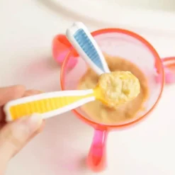 Babylöffel zum Selbstfüttern – Babyutensil mit leichtem Griff