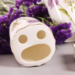 Badezimmer-Set aus Keramik – Zahnbürstenhalter, Lotionspender, Seifenschale