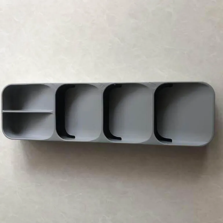 Besteck-Organizer – verstecktes mehrschichtiges Design