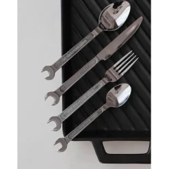Besteckset aus Edelstahl – Schraubenschlüssel, Messer, Gabel, Löffel, Küchenutensilien