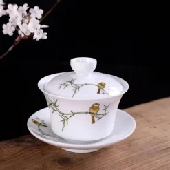 Blau-weißes Gaiwan-Teeservice aus Porzellan, handbemalte traditionelle Teetassen