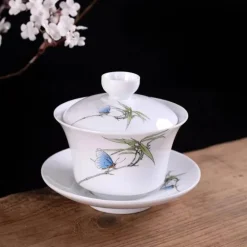Blau-weißes Gaiwan-Teeservice aus Porzellan, handbemalte traditionelle Teetassen