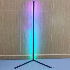 Bluetooth LED Gaming Stehlampe – Ambientelicht für Gaming-Setup