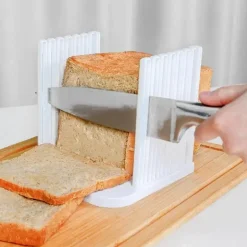 Brotschneidewerkzeug - Perfekt geschnittener Toastschneider