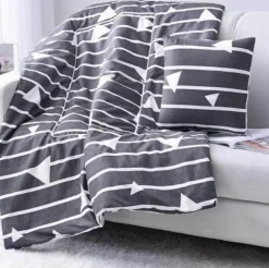 Bunte Cartoon-Kissendecke - 2-in-1-Plüschüberwurf