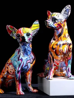 Bunte Chihuahua-Hundestatue aus Kunstharz – moderne Dekofigur