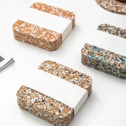 Bunte Korkuntersetzer – Lebendige Getränkeuntersetzer fürs Homeoffice