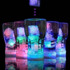 Bunte LED-Eiswürfel – Leuchtende, wasseraktivierte Partydekoration