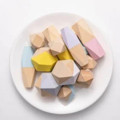 Buntes Stapelspiel aus Holz – Intelligentes Spielset für Kinder