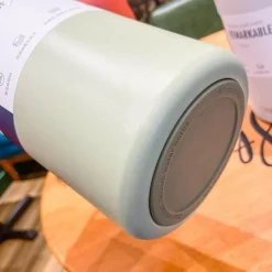 Camping-Thermoskanne aus Edelstahl mit integriertem Strohhalm