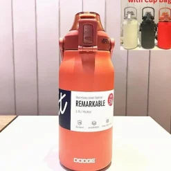 Camping-Thermoskanne aus Edelstahl mit integriertem Strohhalm