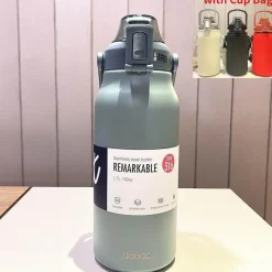 Camping-Thermoskanne aus Edelstahl mit integriertem Strohhalm