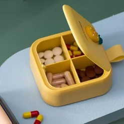 Cartoon-Pillen-Organizer – süße Medikamenten-Reisetasche