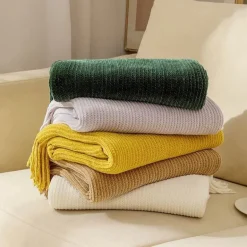 Chenille-Strickdecke – weicher, kühlender Sofabezug mit Quasten am Bettende