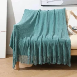Chenille-Strickdecke – weicher, kühlender Sofabezug mit Quasten am Bettende