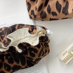 Clarissa Kosmetiktasche – Stilvolle Make-up-Tasche für die Reiseorganisation