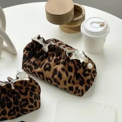 Clarissa Kosmetiktasche – Stilvolle Make-up-Tasche für die Reiseorganisation