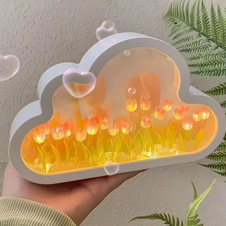 Cloud Tulip Nachtlichtspiegel - Kleine dekorative Lampe