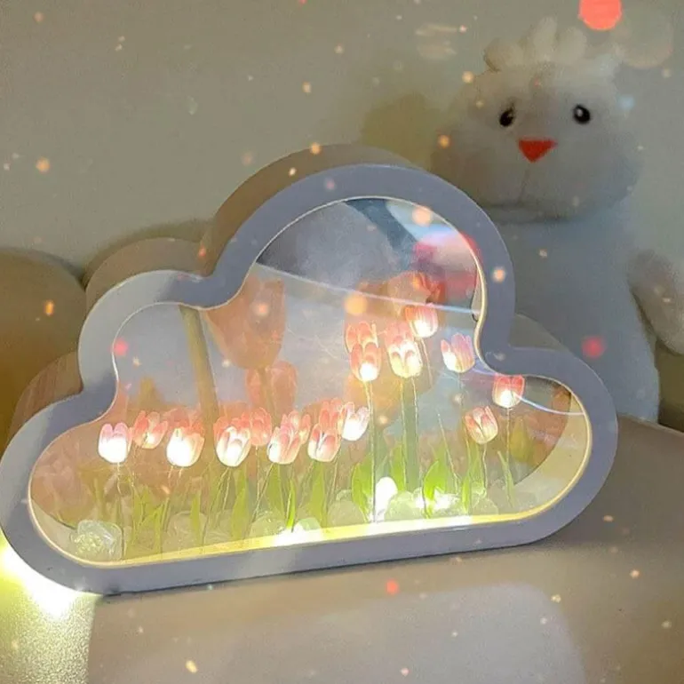 Cloud Tulip Nachtlichtspiegel - Kleine dekorative Lampe