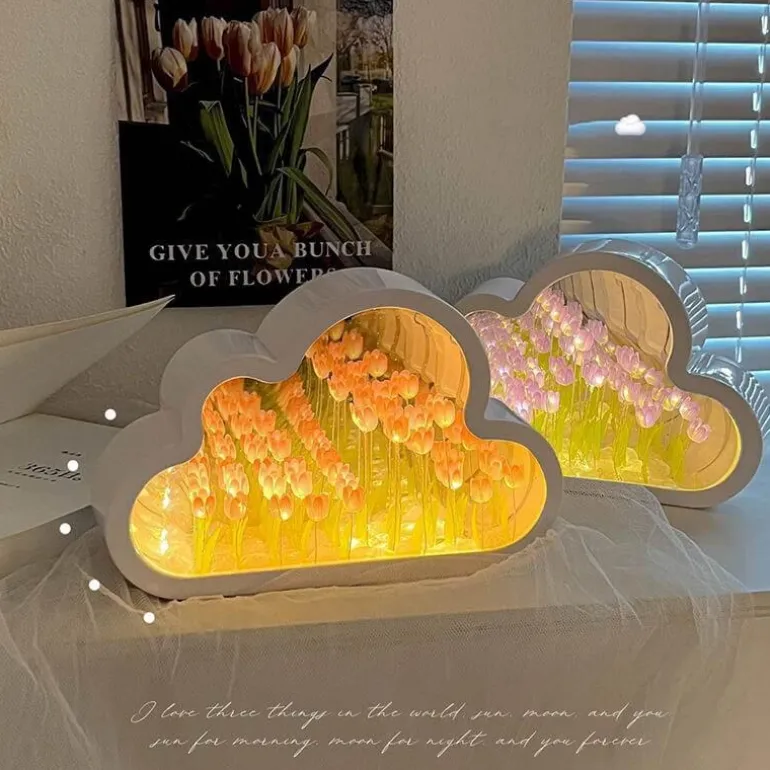 Cloud Tulip Nachtlichtspiegel - Kleine dekorative Lampe