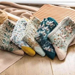 Cottagecore Vintage Stricksocken - Cozy Rosedale Footwear