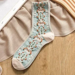 Cottagecore Vintage Stricksocken - Cozy Rosedale Footwear