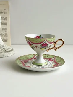 Court Style Latte Cappuccino-Tassen-Set mit Untertasse – Elegantes Teetassen-Set