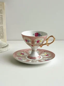 Court Style Latte Cappuccino-Tassen-Set mit Untertasse – Elegantes Teetassen-Set