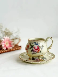 Court Style Latte Cappuccino-Tassen-Set mit Untertasse – Elegantes Teetassen-Set