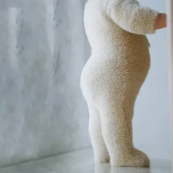 Cozy Bear Baby-Overall – Weiches Plüsch-Outfit für Neugeborene