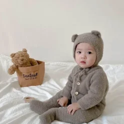 Cozy Bear Baby-Overall – Weiches Plüsch-Outfit für Neugeborene