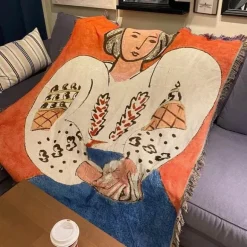 Deckenbezug im nordischen Design – Schöner Sofaüberwurf im Frauen-Stil