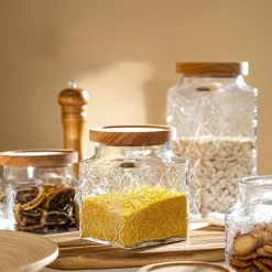 Dekoratives Vorratsglas aus Glas – quadratischer Küchen-Organizer mit Prägung